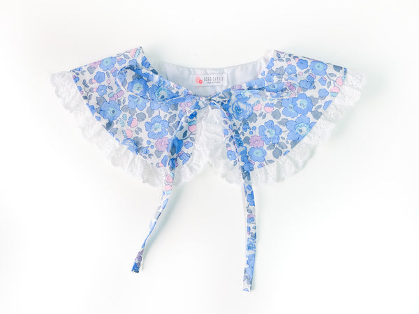 LIBERTY FABRICS Tie-on Collar with Lace Trim for Kids
