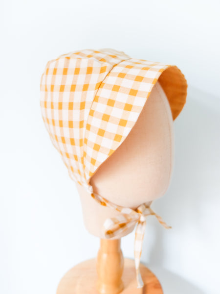 BOBO CHÉRIS 歐式復古雙面穿戴手工嬰兒遮陽帽 - 經典黃格紋｜Reversible Vintage Baby Bonnet - Yellow Gingham