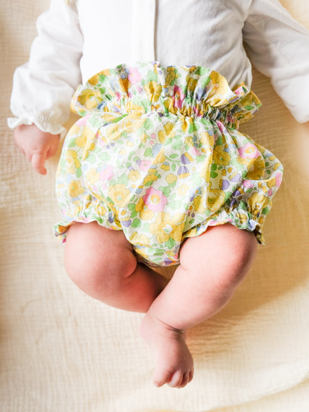 BOBO CHÉRIS 波波雪莉 英國LIBERTY有機棉歐式荷葉邊寶寶包屁褲｜Liberty Print Organic Cotton Ruffled Poppy Baby Bloomer