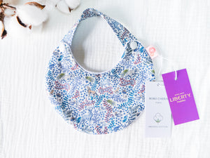 英國LIBERTY FABRICS法式有機棉寶寶圍兜(Feldberg Forest 費德堡森林) | LIBERTY FABRICS Baby's Organic Cotton Reversible Bib with Lace Trim (Liberty Feldberg Forest)