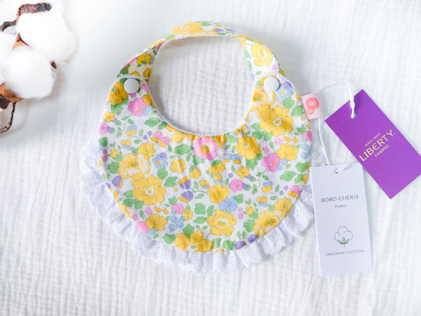 英國LIBERTY FABRICS法式有機棉寶寶圍兜(Betsy 經典貝西-黃) | LIBERTY FABRICS Baby's Organic Cotton Reversible Bib with Lace Trim (Liberty Betsy)