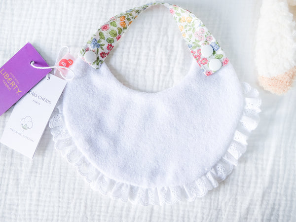 英國LIBERTY FABRICS法式有機棉寶寶圍兜(Lilibet 莉莉貝) | LIBERTY FABRICS Baby's Organic Cotton Reversible Bib with Lace Trim (Liberty Lilibet)