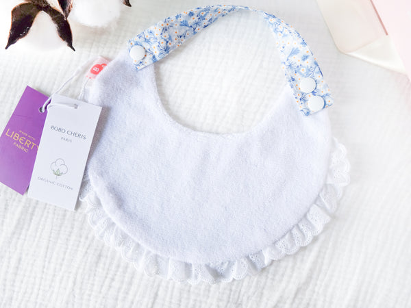 英國LIBERTY FABRICS法式有機棉寶寶圍兜(Mitsi Valeria 浪漫蜜希) | LIBERTY FABRICS Baby's Organic Cotton Reversible Bib with Lace Trim (Liberty Mitsi Valeria)