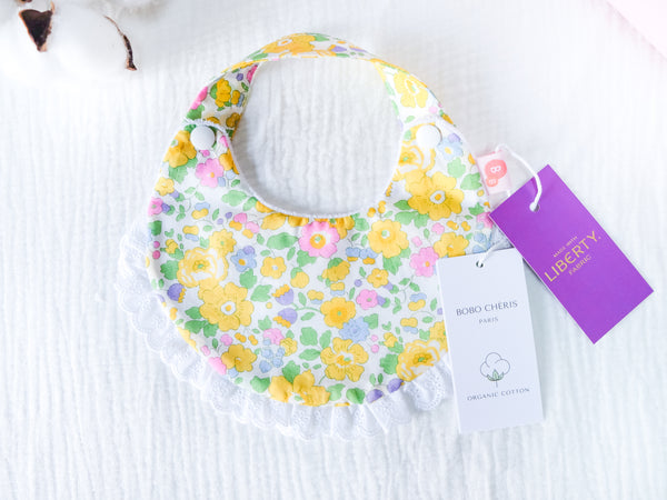 英國LIBERTY FABRICS法式有機棉寶寶圍兜(Betsy 經典貝西-黃) | LIBERTY FABRICS Baby's Organic Cotton Reversible Bib with Lace Trim (Liberty Betsy)