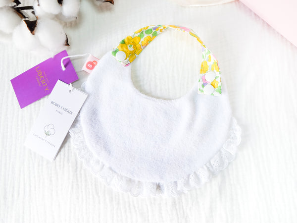 英國LIBERTY FABRICS法式有機棉寶寶圍兜(Betsy 經典貝西-黃) | LIBERTY FABRICS Baby's Organic Cotton Reversible Bib with Lace Trim (Liberty Betsy)