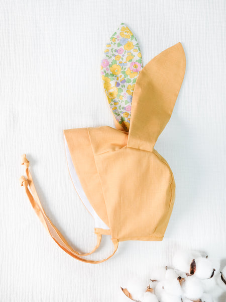 BOBO CHÉRIS 波波雪莉 英國LIBERTY FABRICS棉麻兔寶寶嬰兒帽-莫蘭迪黃｜LIBERTY FABRICS Bunny Ears Baby Bonnet - Morandi Yellow